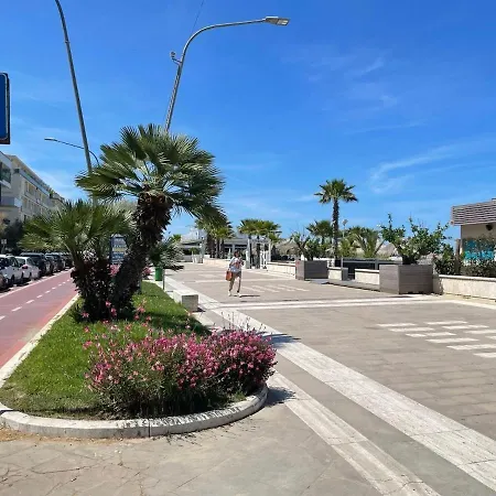 Ninas - Steps From The With Wifi And Air Conditioning Apartment Pescara